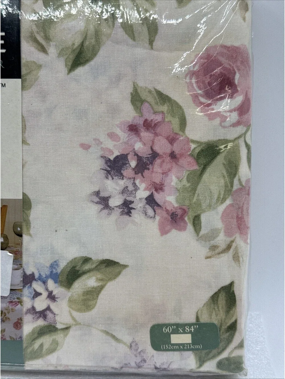 Vintage Holiday At Home Fabric Floral tablecloth Cottage Core 60x84” Rectangular